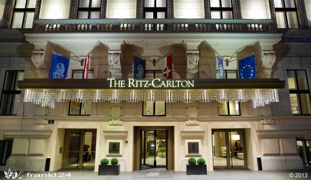 bilder/Galas/Eröffnung Ritz Carlton/frankl24 - verleih shop fuer events in muenchen salzburg und wien - Eröffnung Ritz Carlton (1).jpg